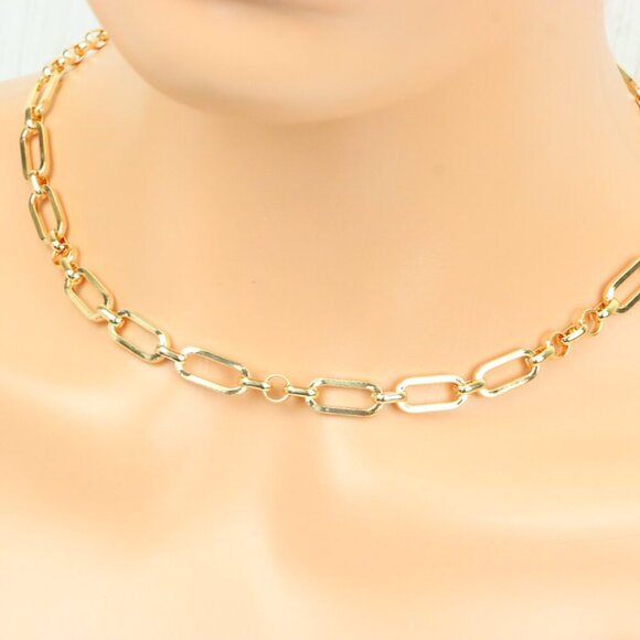 "Minimalist & Elegant Necklace Chain – Perfect for Women & Girls | UNVRC1654 - Picture 3 of 10